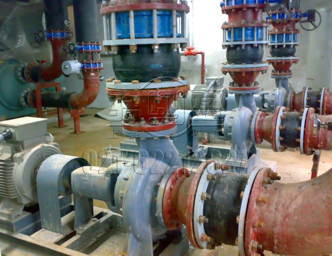 橡膠接頭用于管道系統(tǒng)的減震和位移補償