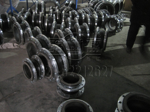 橡膠接頭組裝現場圖