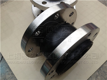 耐油可曲撓橡膠接頭能夠適應(yīng)哪種管道運行環(huán)境