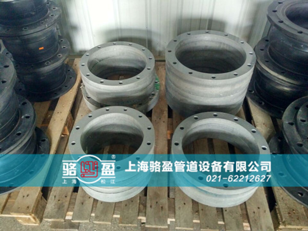 單球體橡膠接頭的構造 單球體橡膠接頭的構造